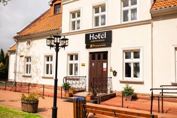Фотографии Отель Hotel Przedzamcze г. Дзялдово (Польша) №1 Фото Отель Hotel Przedzamcze г. Дзялдово 1