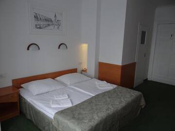 Фото номера Двухместный номер с 1 кроватью Отель Hotel Wkra г. Дзялдово 2
