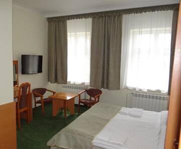 Фото номера Двухместный номер с 1 кроватью Отель Hotel Wkra г. Дзялдово 3