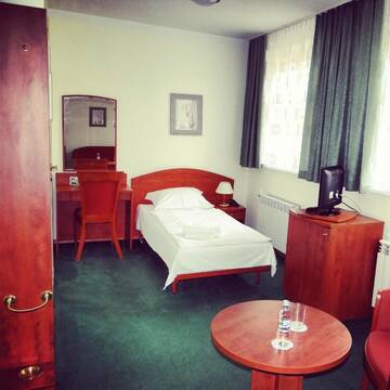 Фото номера Одноместный номер Отель Hotel Wkra г. Дзялдово 10